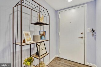 Building Photo - 7621 Provincial Dr