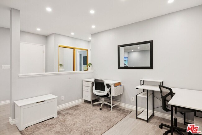 Foto del edificio - 5625 N Sumner Wy