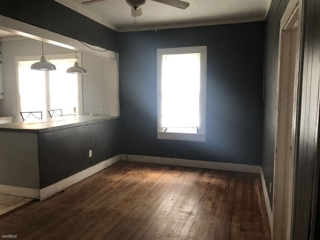 Building Photo - 2 br, 1 bath House - 517 Lasalle St