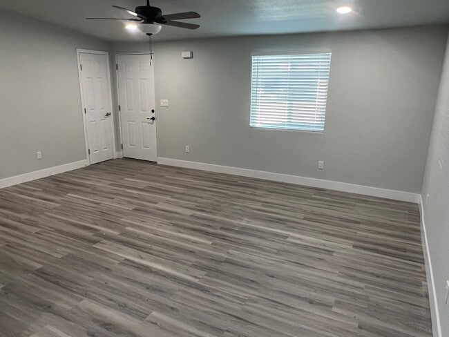 Building Photo - 1546 E 29th Ave