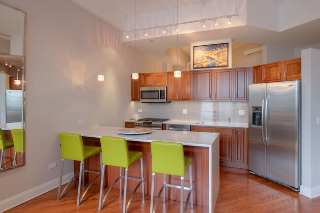 Foto del edificio - 849 N Franklin St