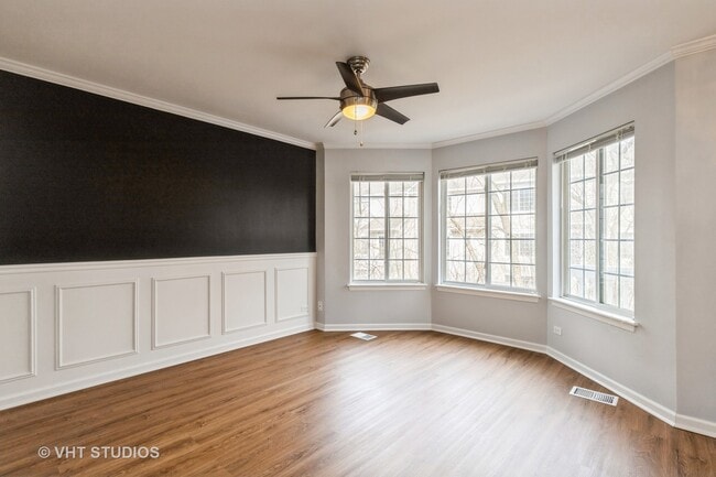 Building Photo - 255 W Treehouse Ln