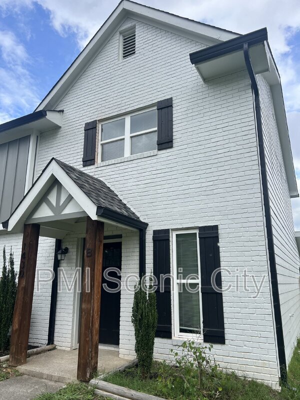 Foto del edificio - 1430 Stratton Pl Dr