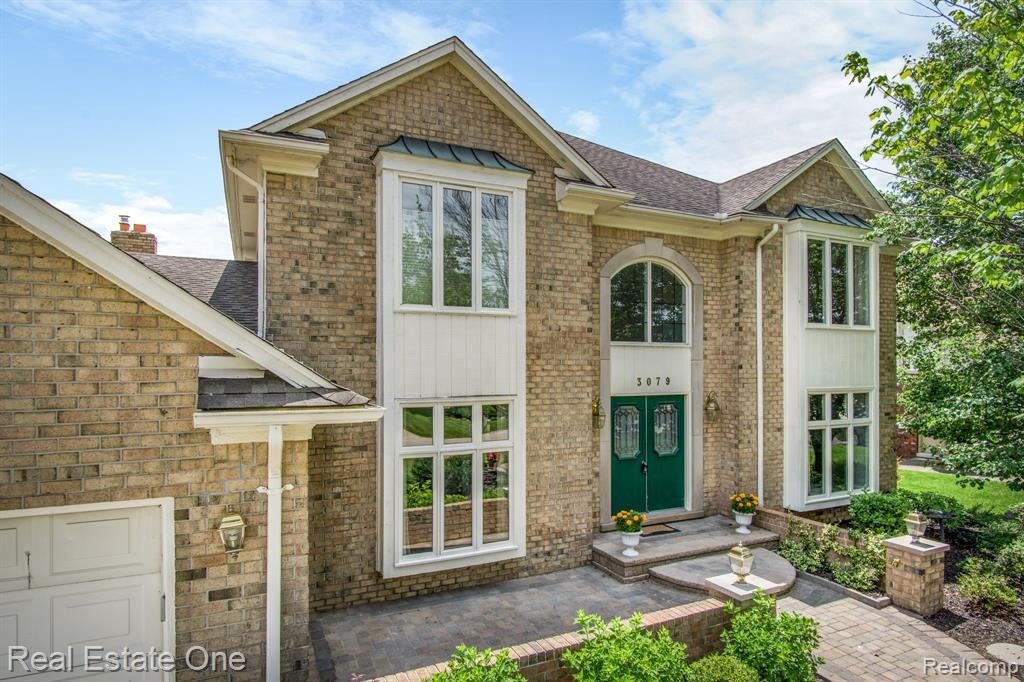 Primary Photo - 3079 Kilburn Rd W