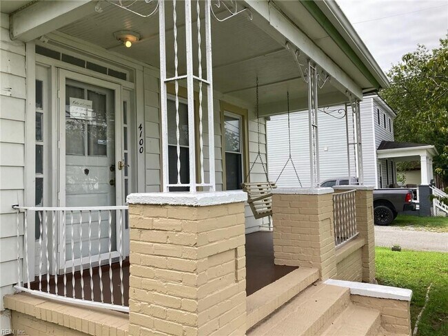 Foto del edificio - 4100 Twin Pines Rd