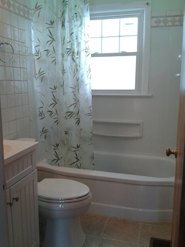 Foto del edificio - 300 Heikes Ave