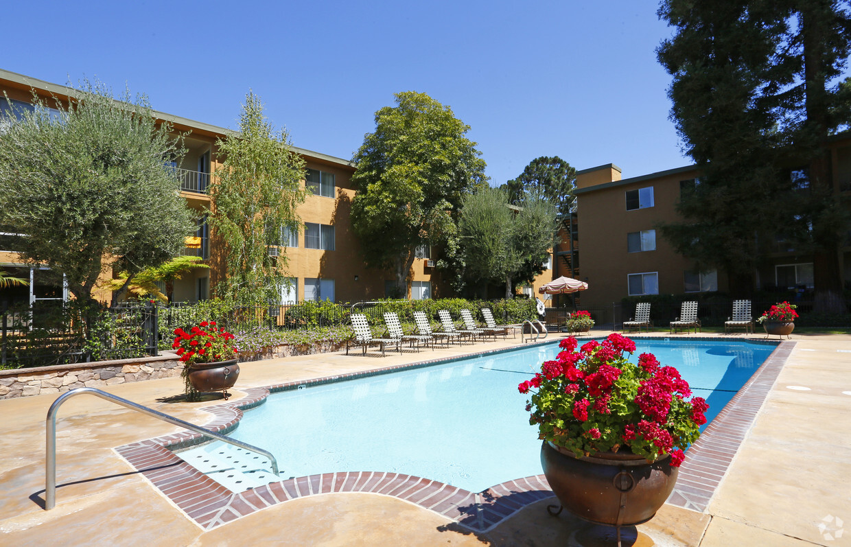 Foto principal - The Monterey Apartments