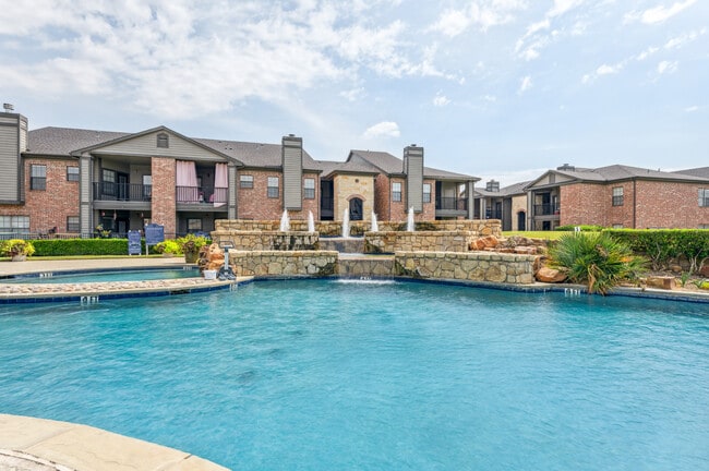 Building Photo - The Club at Riverchase