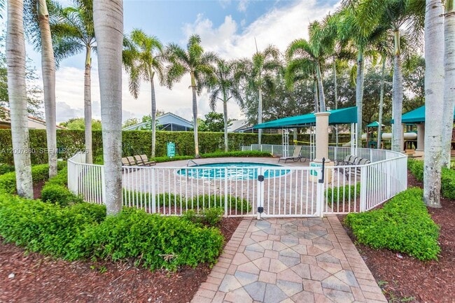 Foto del edificio - 1381 NW 144th Ave