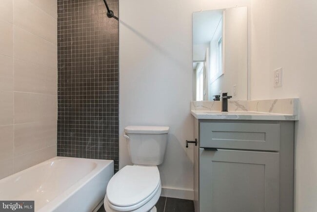 Building Photo - 437 N 35th St