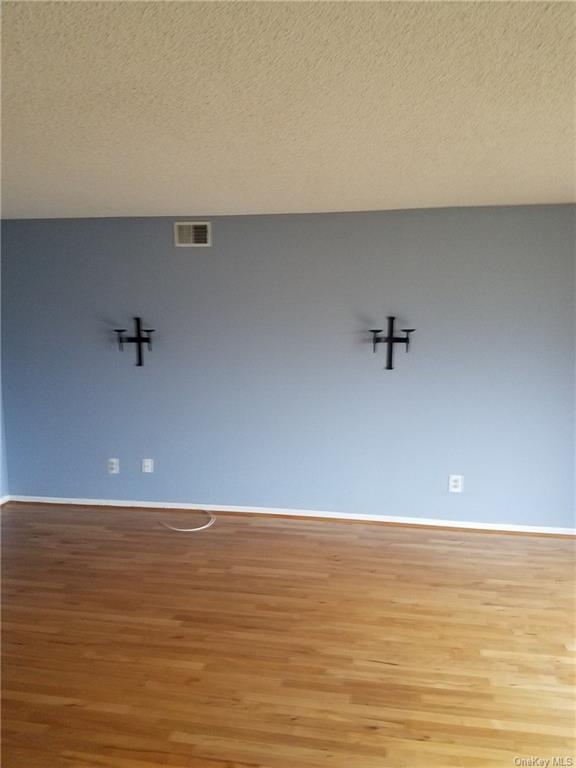 13 Kevin Ct, Nanuet, NY 10954 Condo for Rent in Nanuet, NY