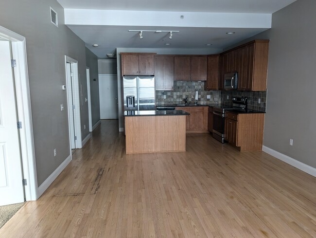 Photo - 1950 Logan St Apartment