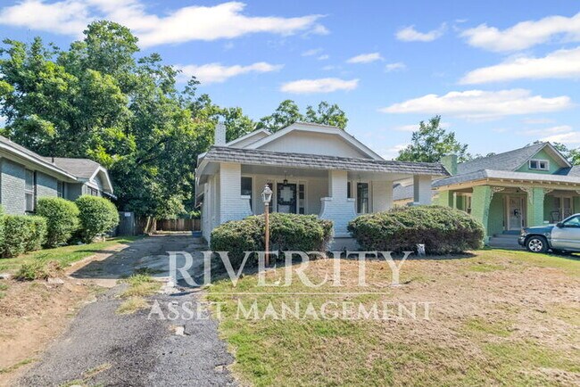 Foto del edificio - Step into a piece of Memphis history with this stunning, newly renovated home!!! Section 8 Welcom...