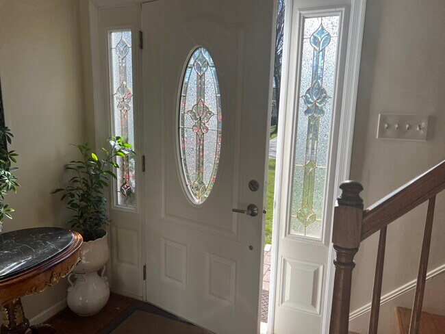 Foto del edificio - 8607 Buttermere Ln