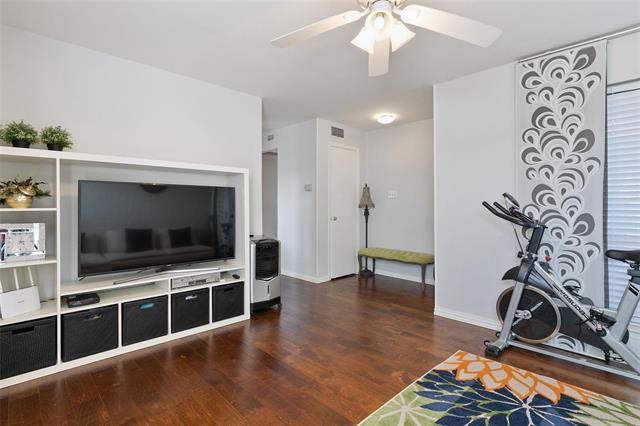 Primary Photo - 10420 Las Brisas Dr