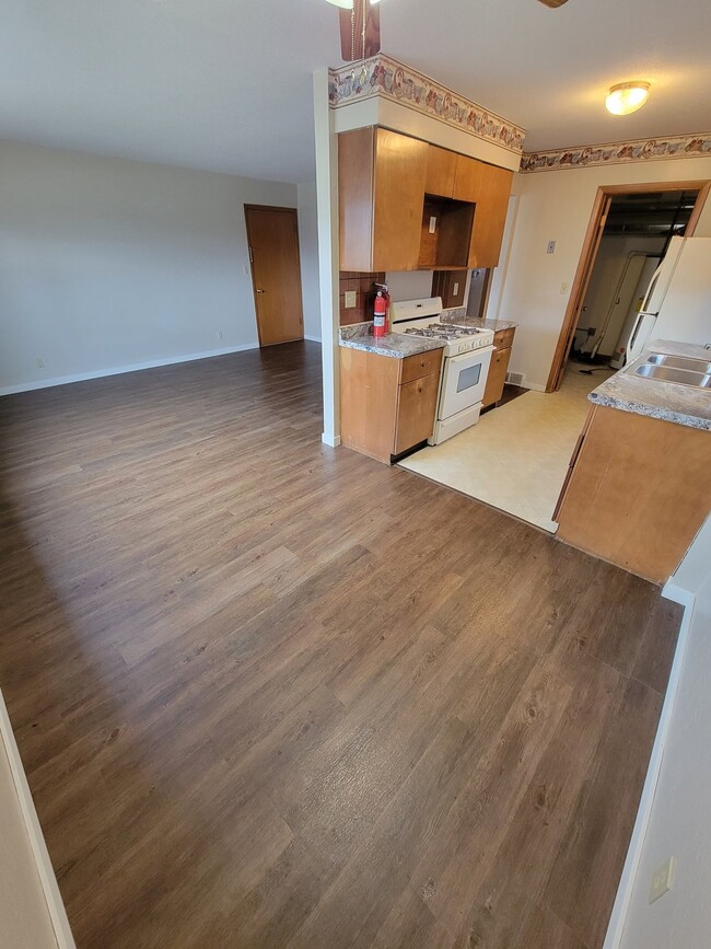 Building Photo - 2 Bedroom | 1 Bathroom Unit in Marion Avai...