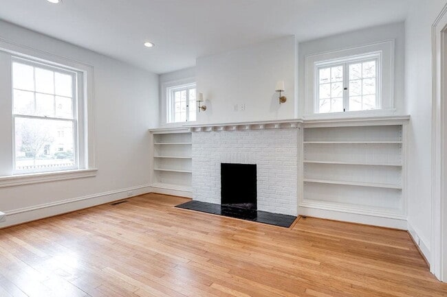 Foto del edificio - 2025 Monument Ave