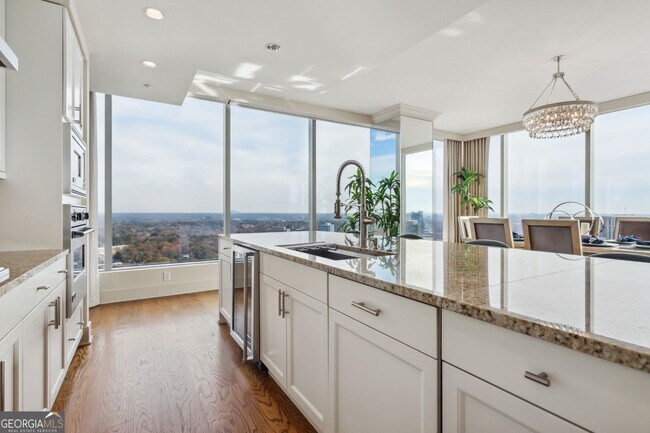 Building Photo - 3630 Peachtree Rd