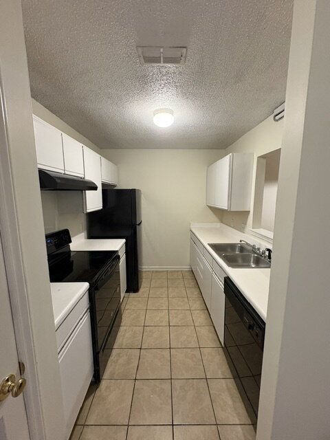 Building Photo - 2807 Richard Dr