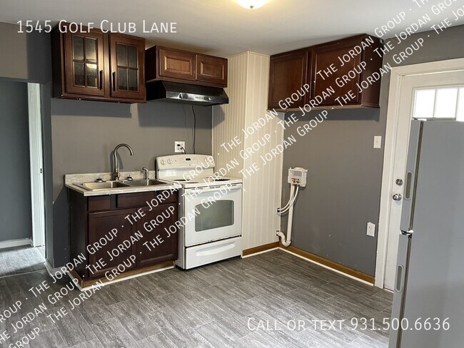 Foto del edificio - 1545 Golf Club Ln