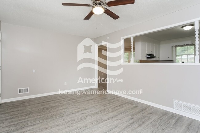 Building Photo - 108 Crestmore Dr