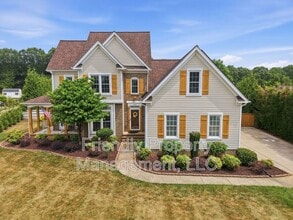Building Photo - 2714 Colton Dr