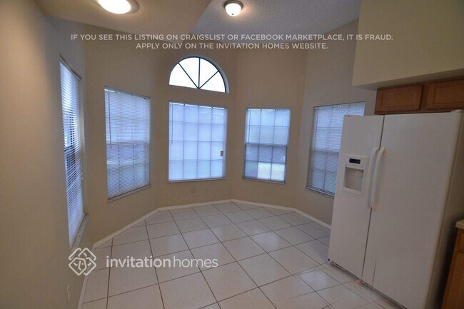 Foto del edificio - 156 Honeywood Dr