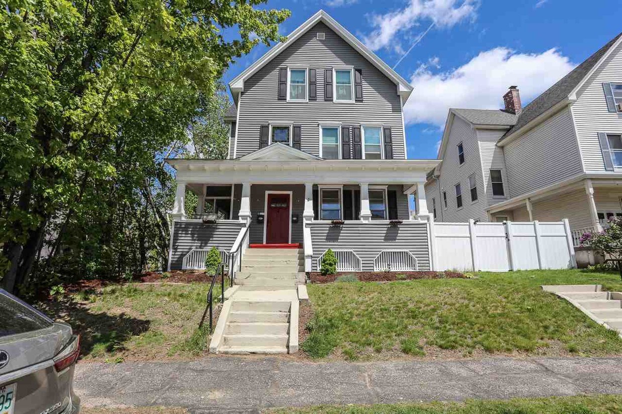 Primary Photo - 297 Walnut St