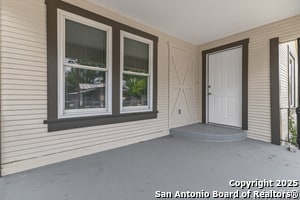 Building Photo - 1906 Montezuma St