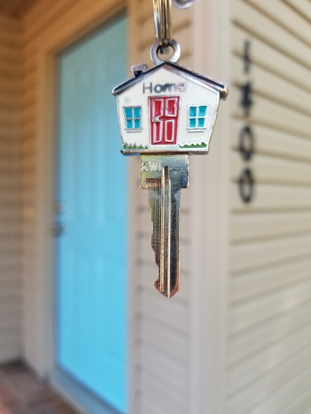 Front Door - 1400 Elmdale Pl