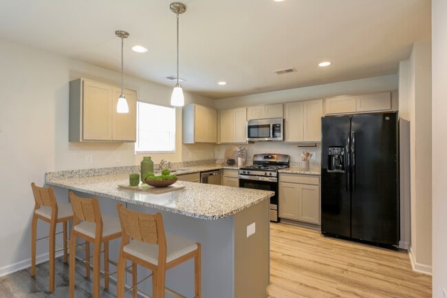 Building Photo - 210 Celebration Ave