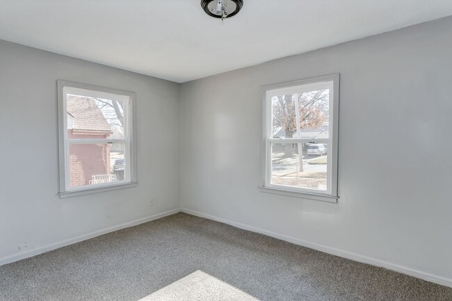 Building Photo - Cozy Single Family home in Southeast Wichita