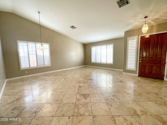 Foto del edificio - 2260 W Megan St