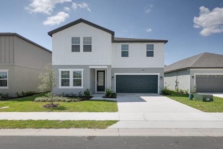 Foto principal - 2363 Lancashire St