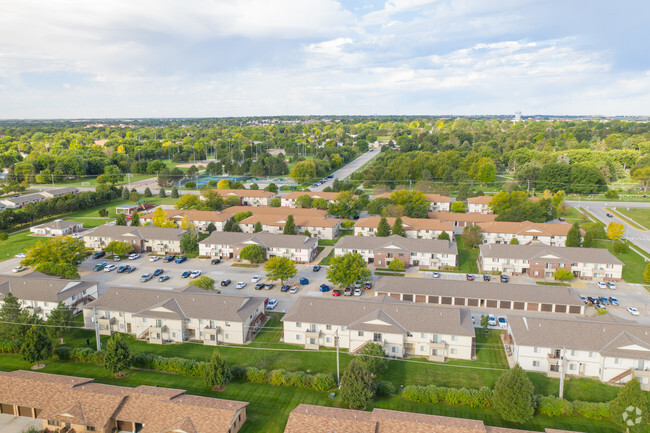 Aerial - Grandview Apartments