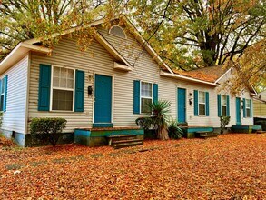 Building Photo - 2200 Spring Garden St