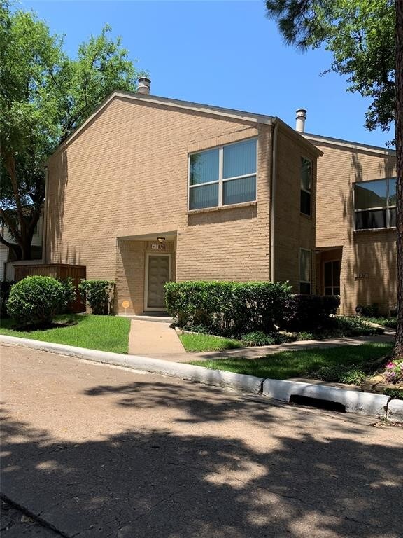 1978 Augusta Dr, Houston, TX 77057 Condo for Rent in Houston, TX