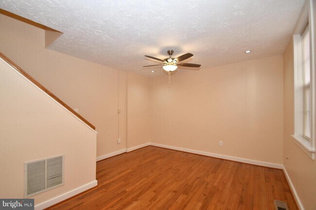 Building Photo - 808 S Bond St