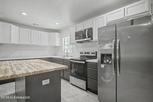Foto del edificio - 9424 Daisy Vestry Rd