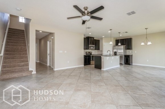 Building Photo - SELF TOUR NOW! - 11340 Hudson Hills Lane, ...