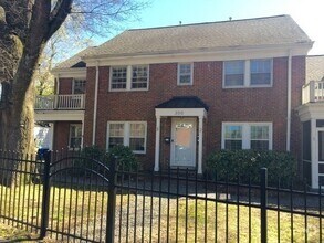 Building Photo - 300 Horne St