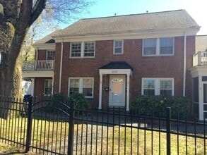 Building Photo - 300 Horne St