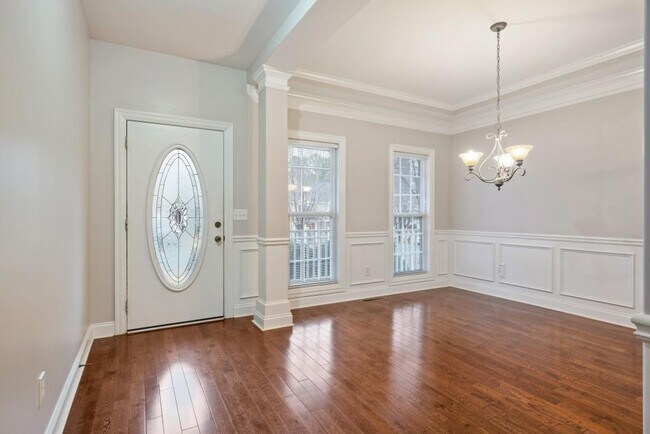 Foto del edificio - 961 College Pl Ct NW