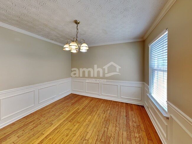 Building Photo - 1626 Sparrow Wood Lane