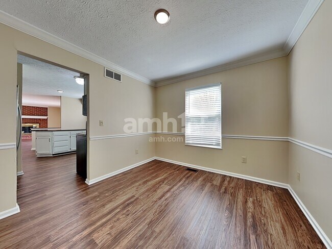Foto del edificio - 1469 Dunwoodie Ct
