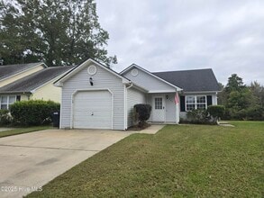 Building Photo - 121 Bayberry Dr