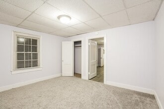 Building Photo - 117 6th Ave N