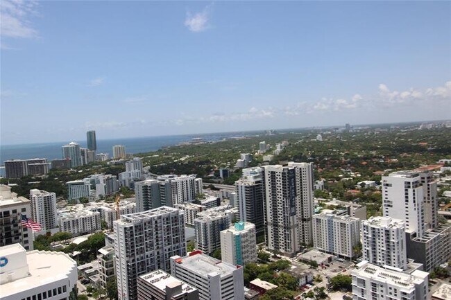 Foto del edificio - 88 SW 7th St