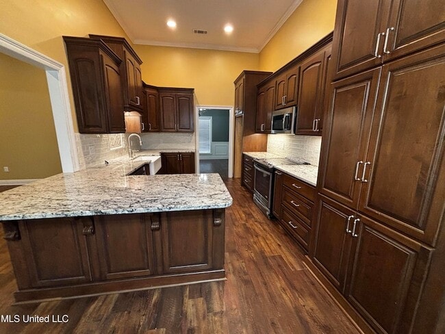 Building Photo - 538 Brighton Cir