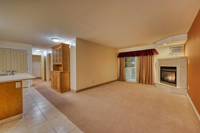 Building Photo - 5623 54 St